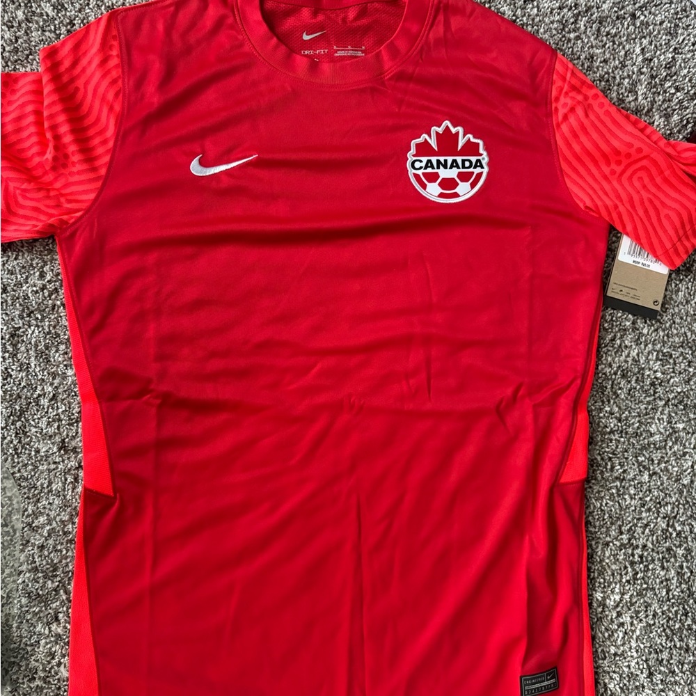 Nike Canada soccer jersey bnwt Sz M fifa world cup